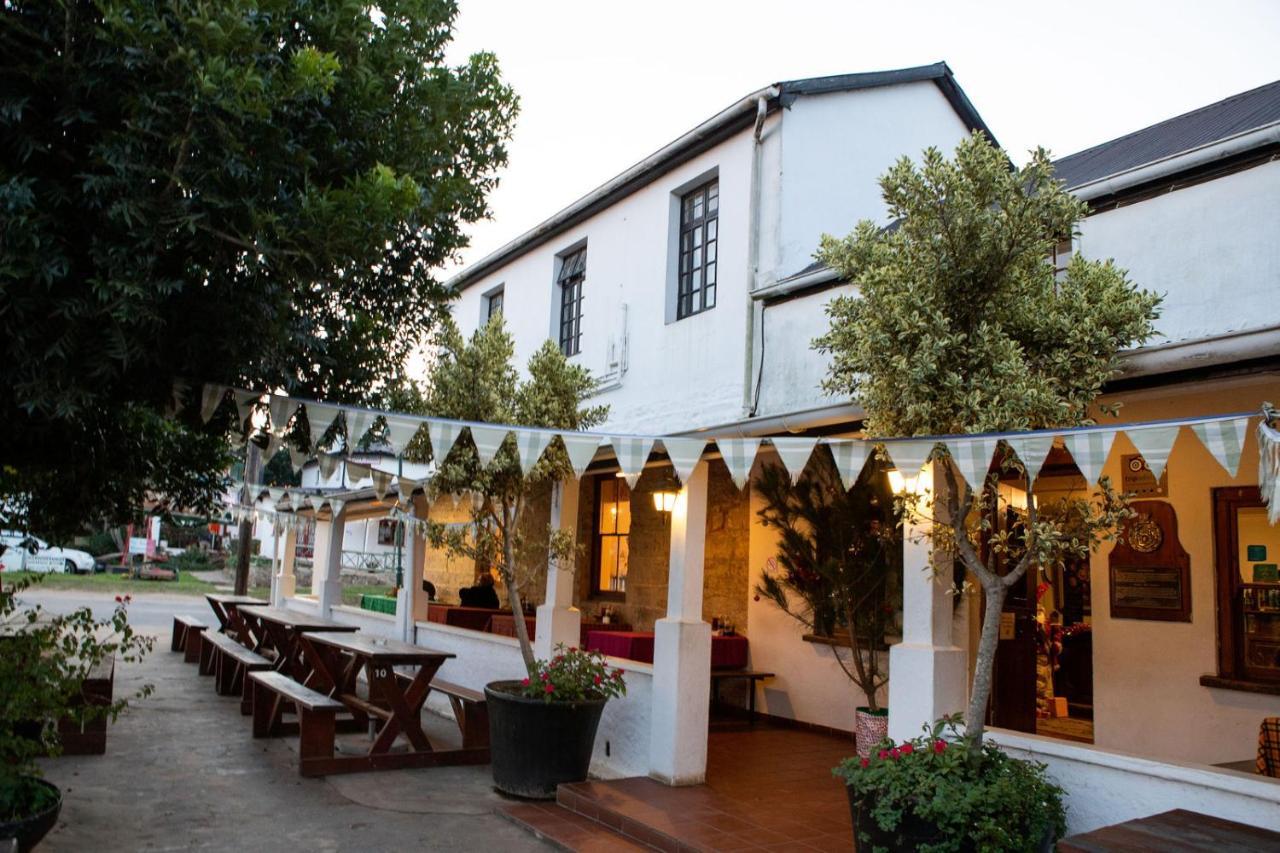 The Historic Pig And Whistle Inn Bathurst Esterno foto
